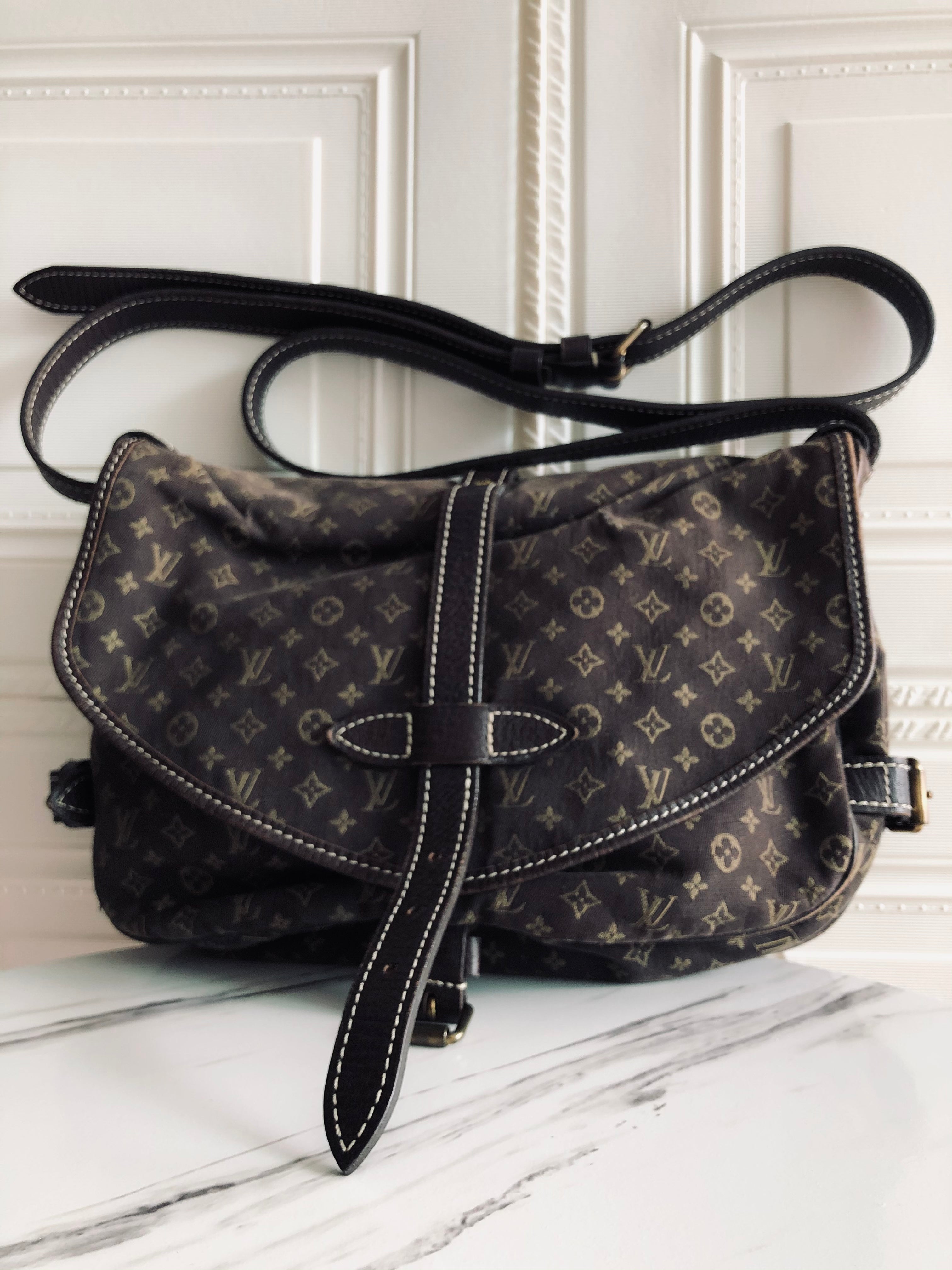 Louis Vuitton Saumur Handbag
