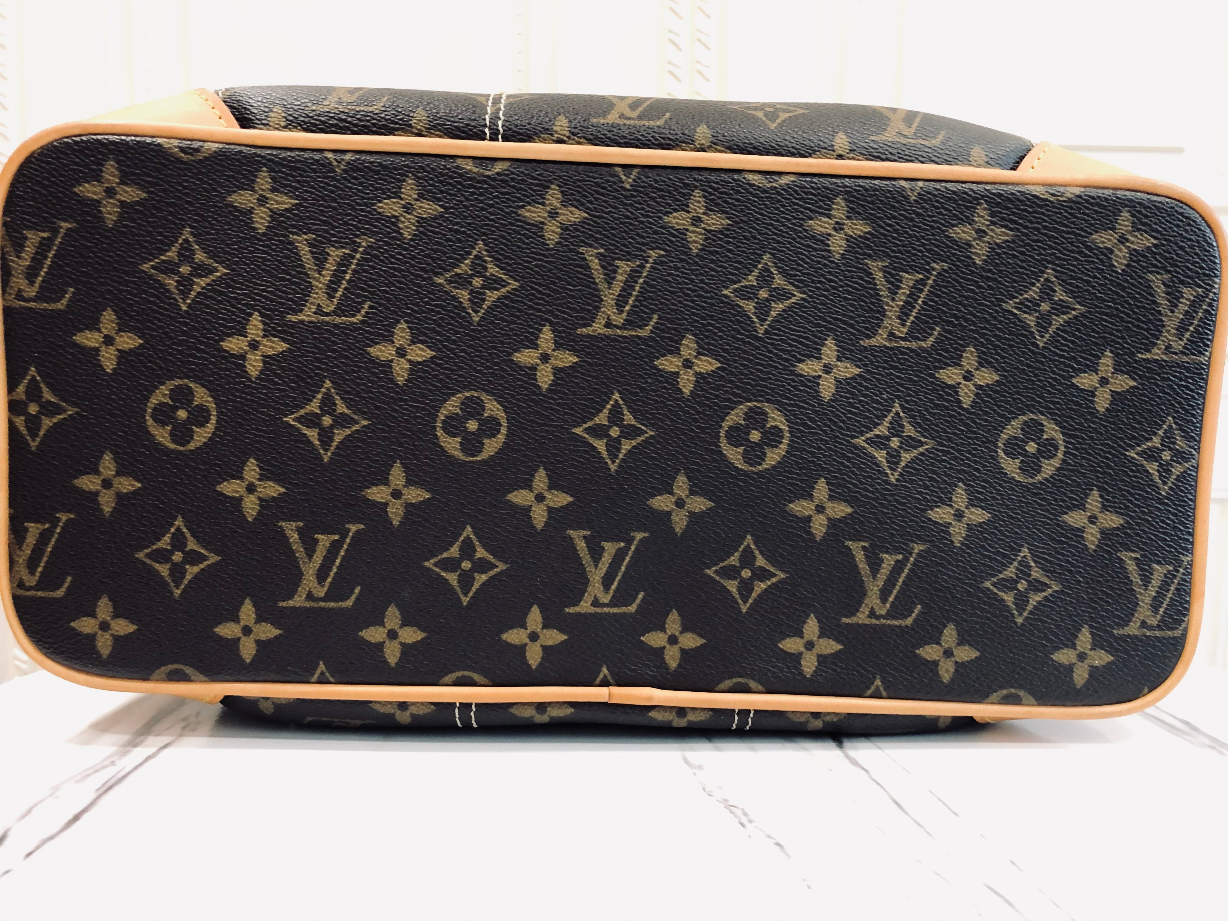 Brown Louis Vuitton Monogram Sac Riveting Shoulder Bag