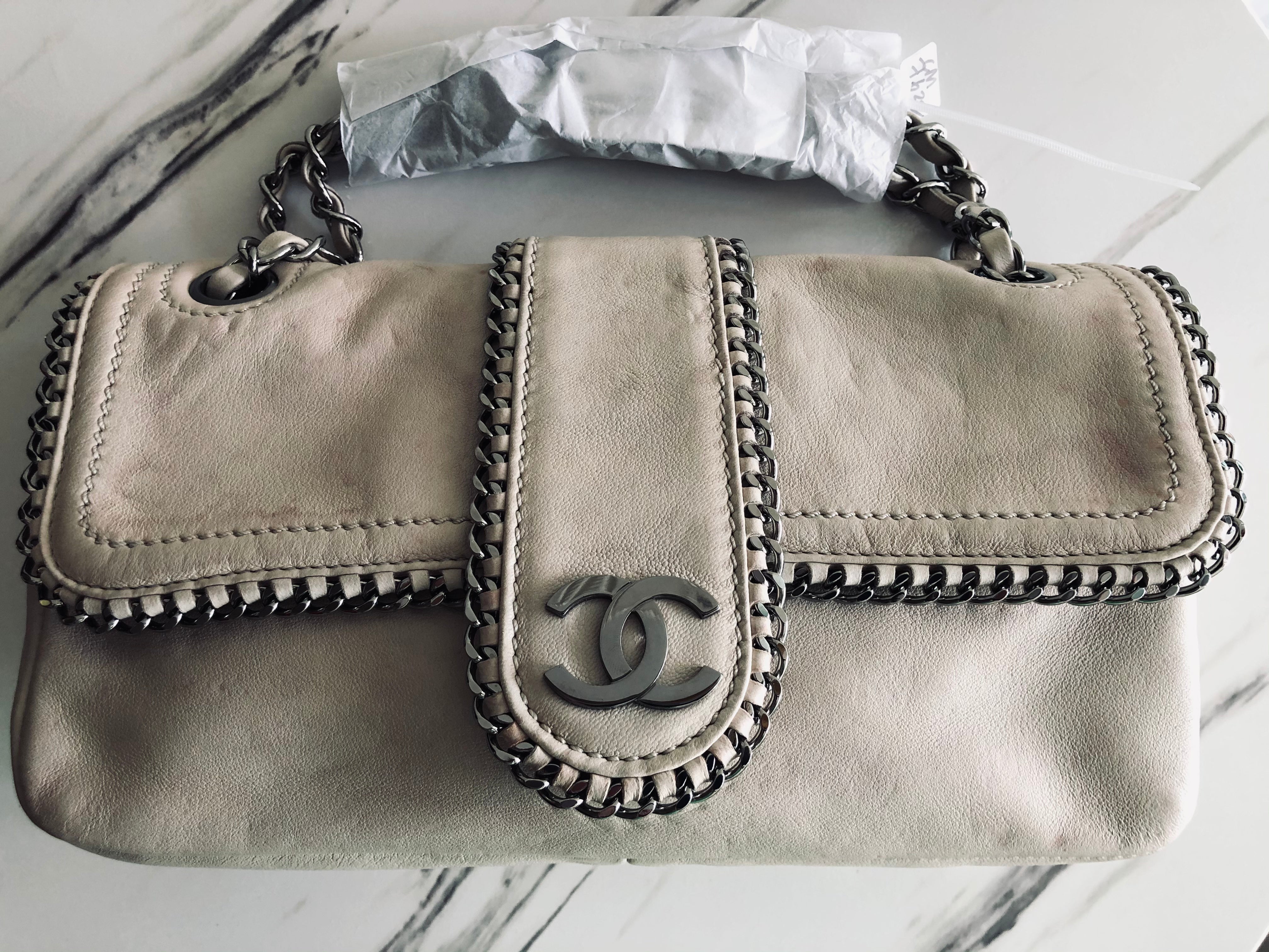Chanel Leather Chain Around Single Flap Bag – Leiame Luxe