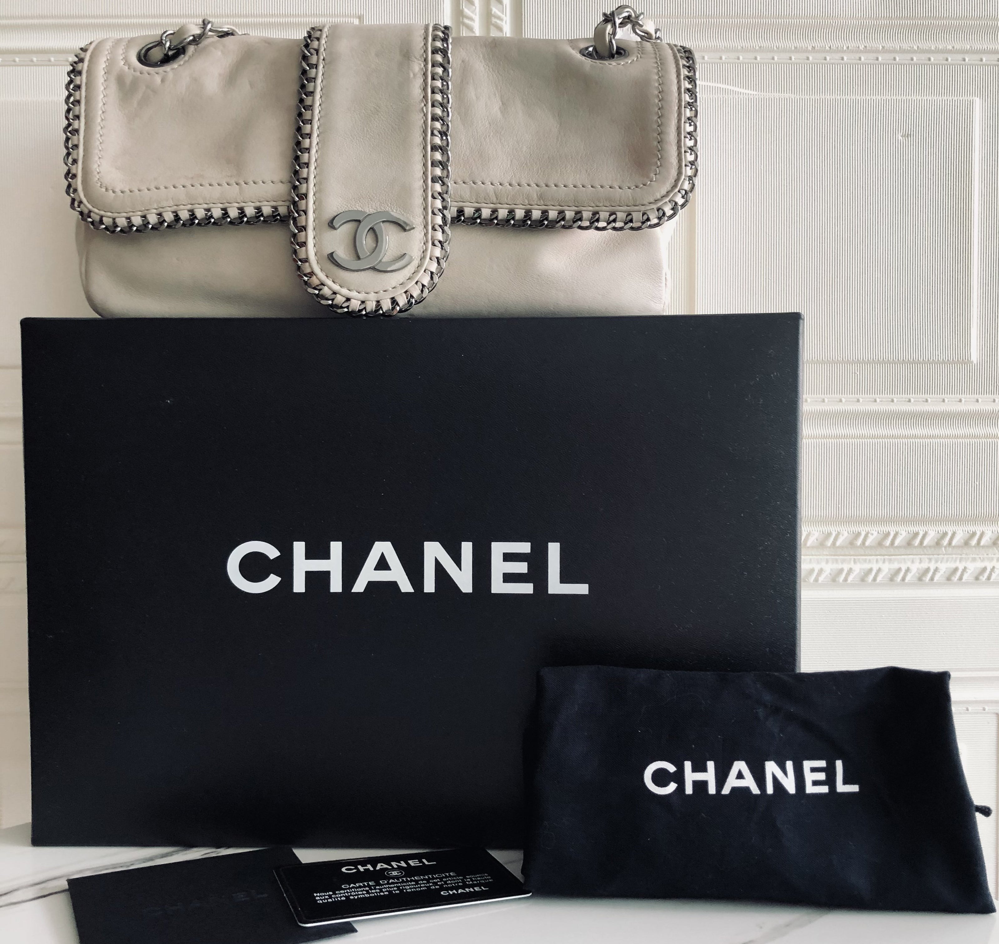 Chanel Leather Chain Around Single Flap Bag – Leiame Luxe