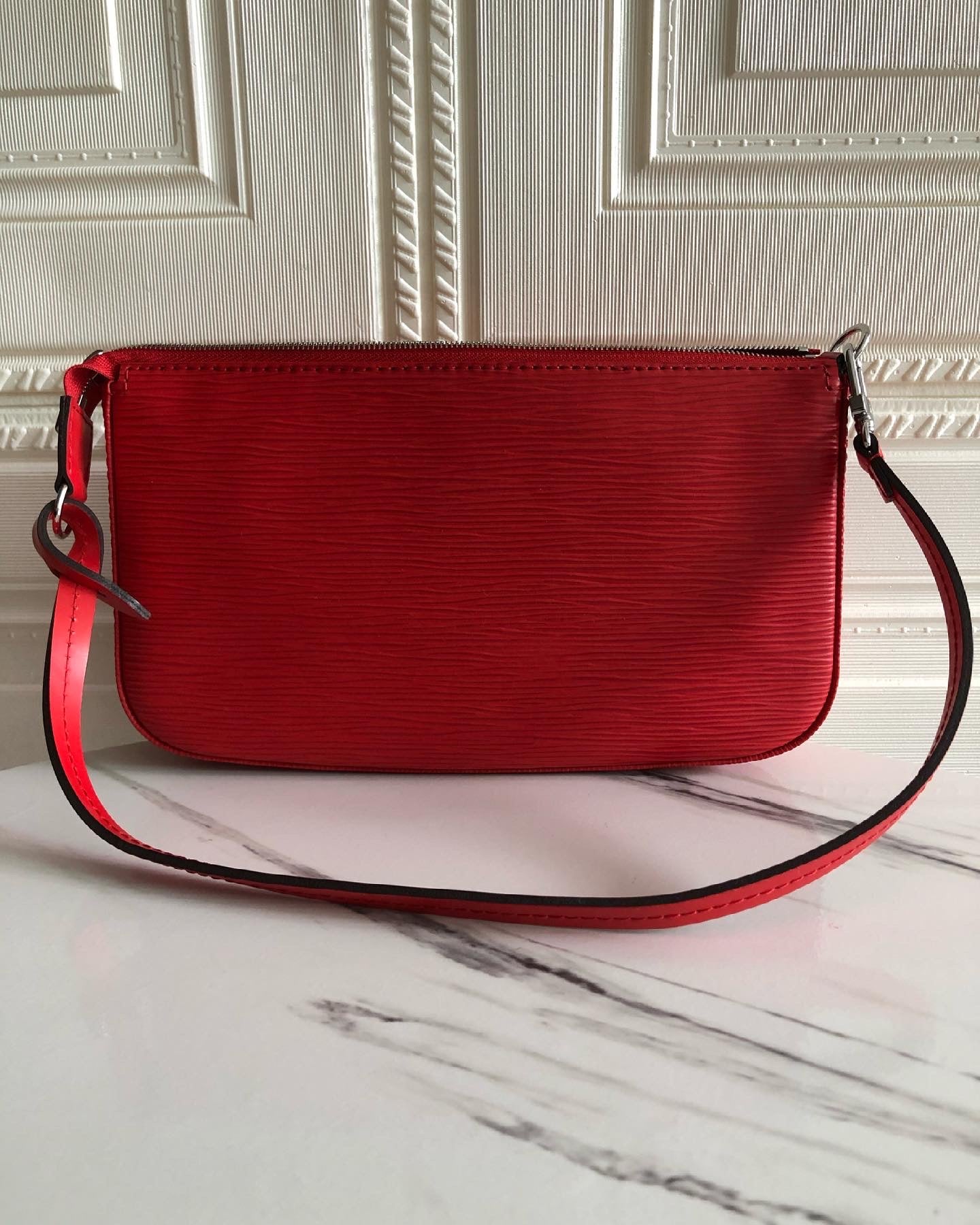Louis Vuitton Epi Cosmetic Pouch - Red Cosmetic Bags, Accessories -  LOU786464